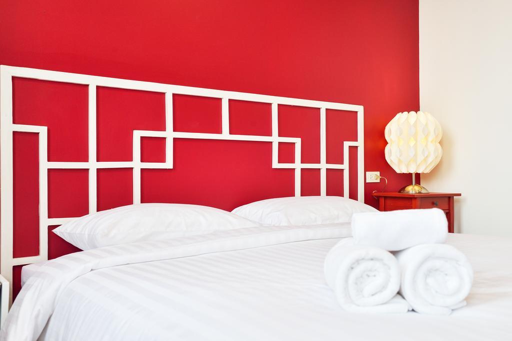 The Rommanee Classic Guesthouse Phuket Room photo